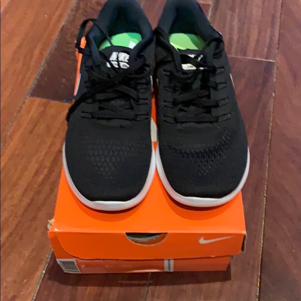 Women’s Nike FreeRn